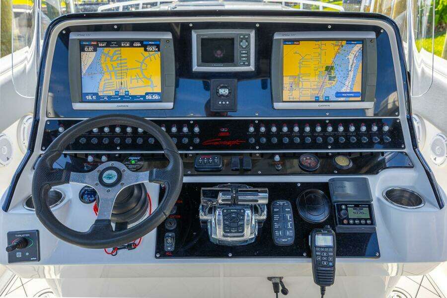 2010 Concept 4400 Sport Yacht