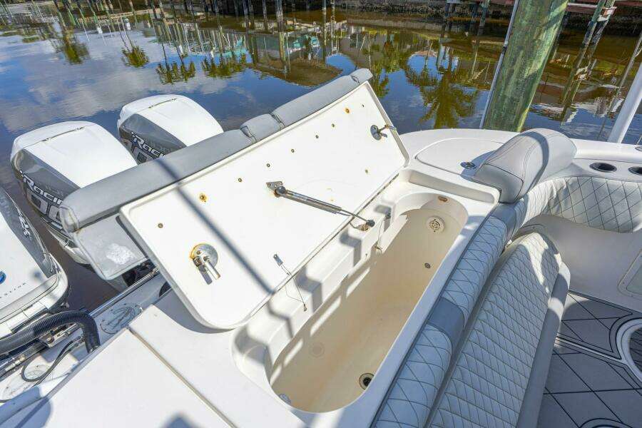 2010 Concept 4400 Sport Yacht