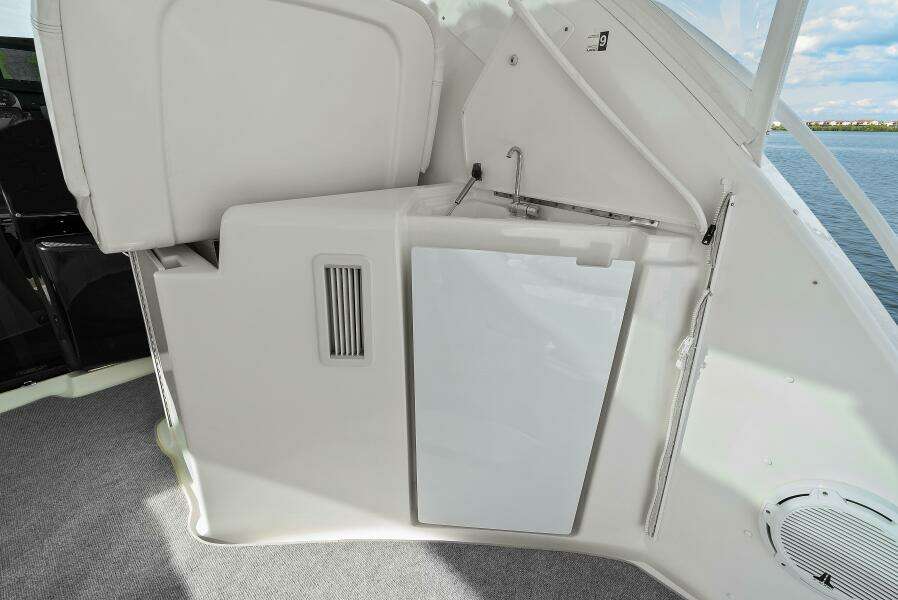 2007 Tiara Yachts 4300 Sovran -