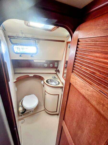 1999 Island Packet 320