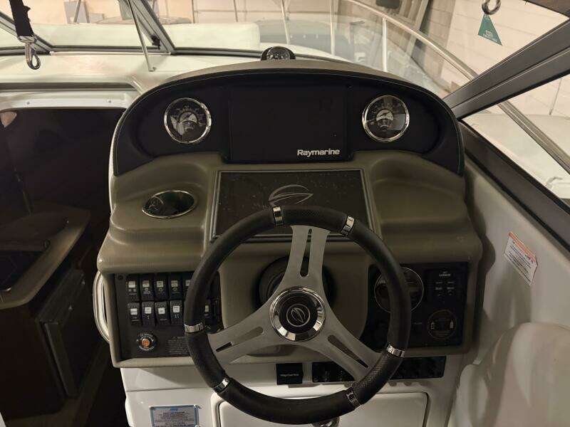 2019 Crownline 264 CR