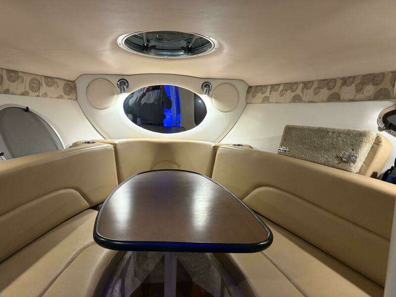 2019 Crownline 264 CR