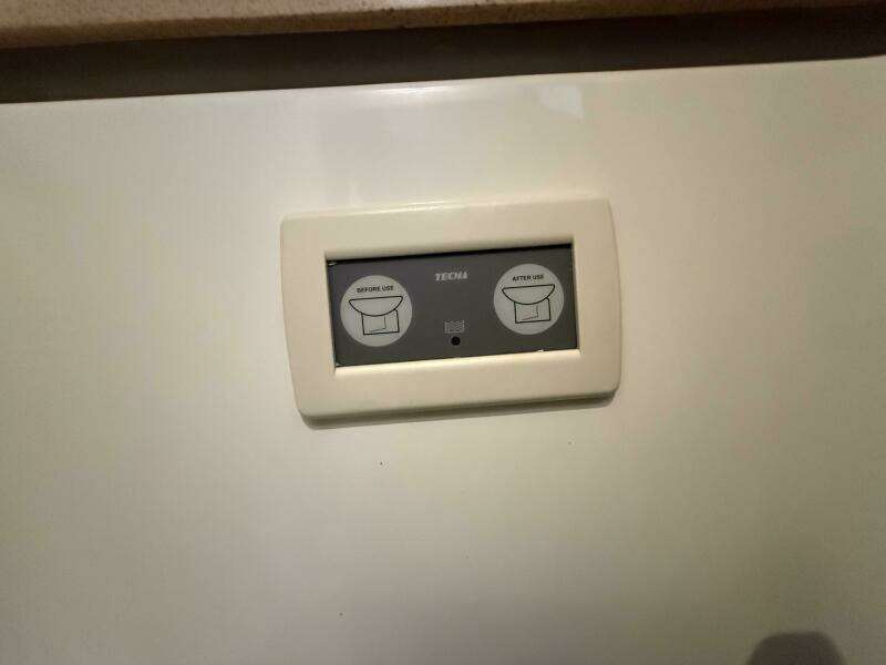 2007 Chris-Craft Roamer 40