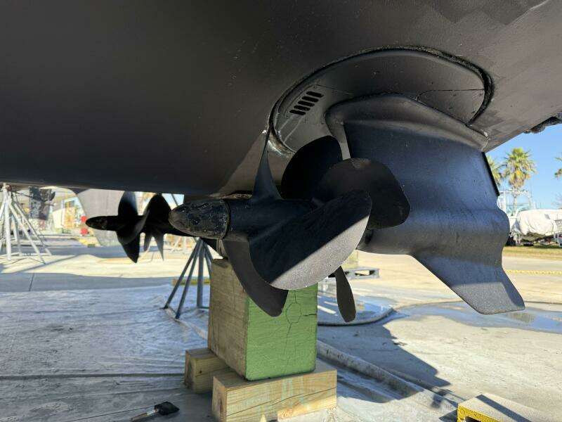 2007 Chris-Craft Roamer 40