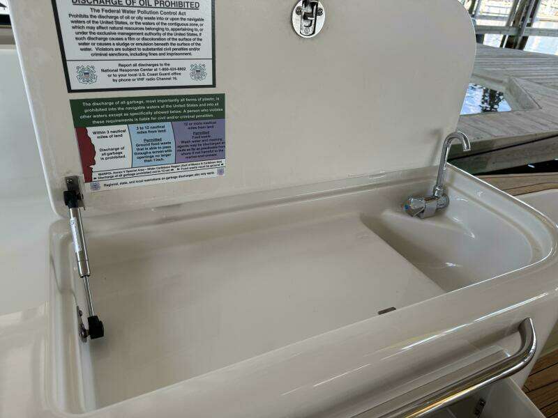 2007 Chris-Craft Roamer 40