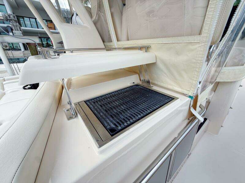 2022 Grady-White Canyon 456