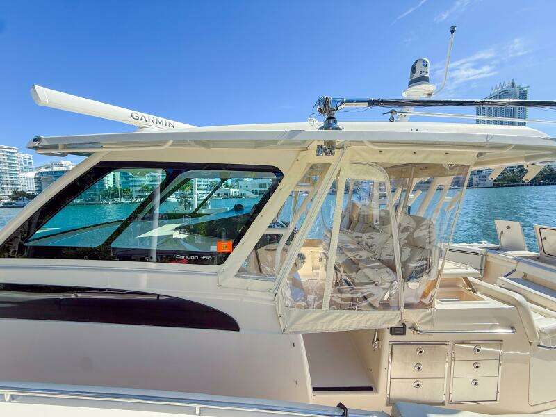 2022 Grady-White Canyon 456