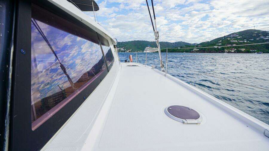 2017 Fountaine Pajot Victoria 67