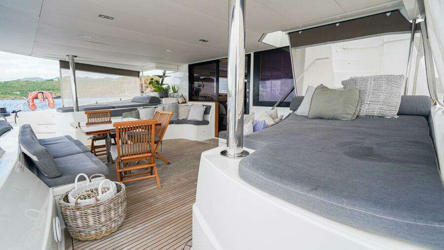 2017 Fountaine Pajot Victoria 67