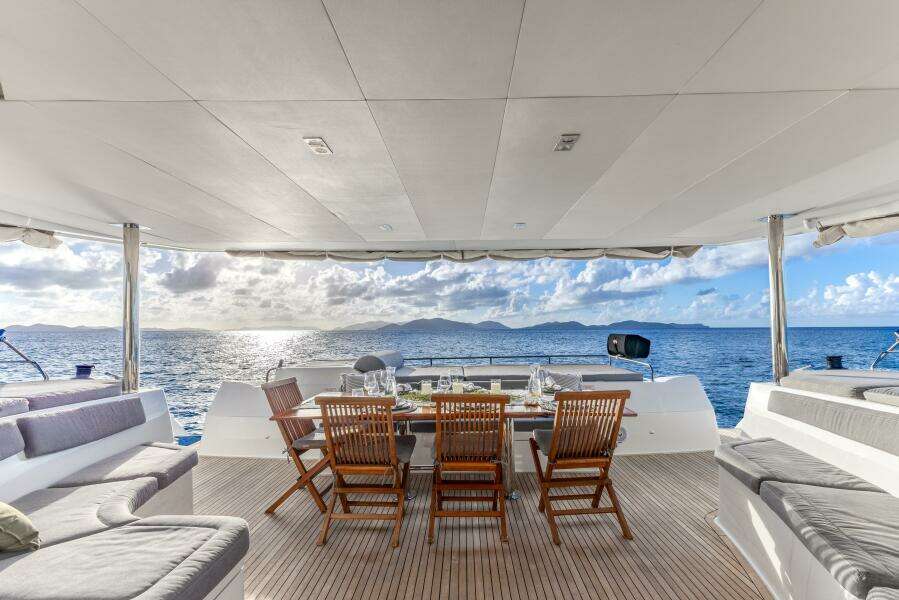 2017 Fountaine Pajot Victoria 67