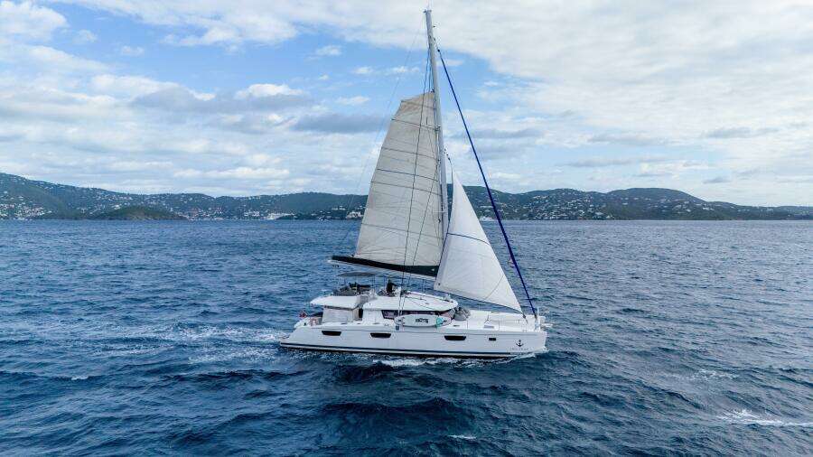 2017 Fountaine Pajot Victoria 67