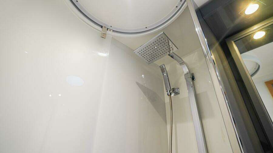 2017 Fountaine Pajot Victoria 67