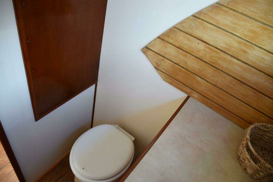 Electric Head And Laminate Wood Sole