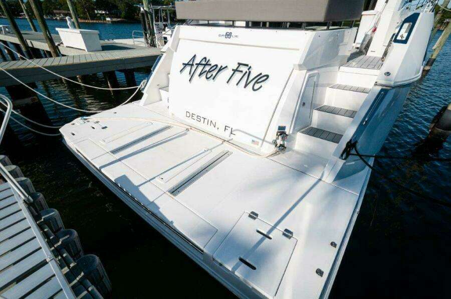 2019 Cruisers Yachts 60 Cantius- AFTER FIVE