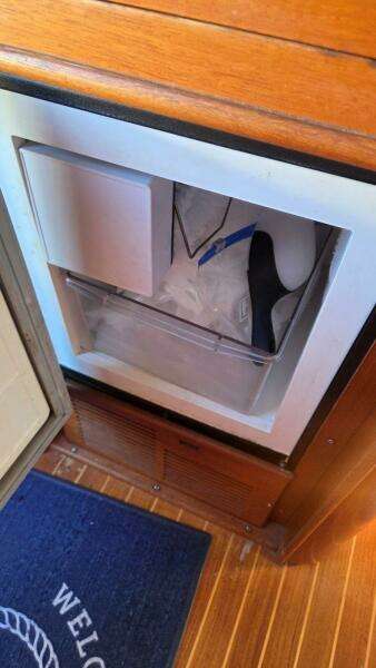 1997 Grand Banks 49 Classic