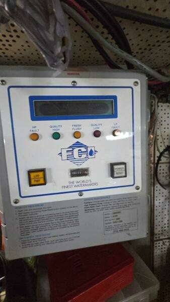 1987 DeFever 48 Tri Cabin