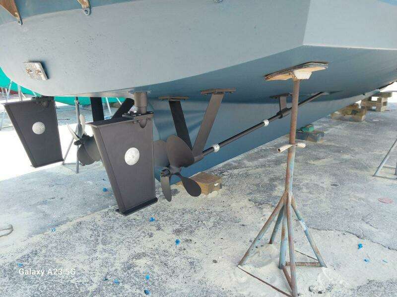 1987 DeFever 48 Tri Cabin