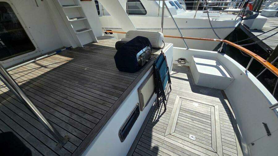 1987 DeFever 48 Tri Cabin