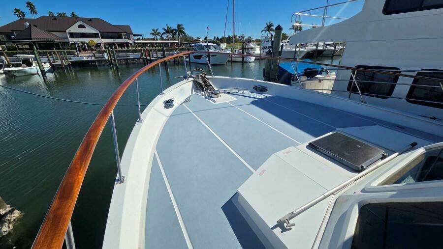 1987 DeFever 48 Tri Cabin