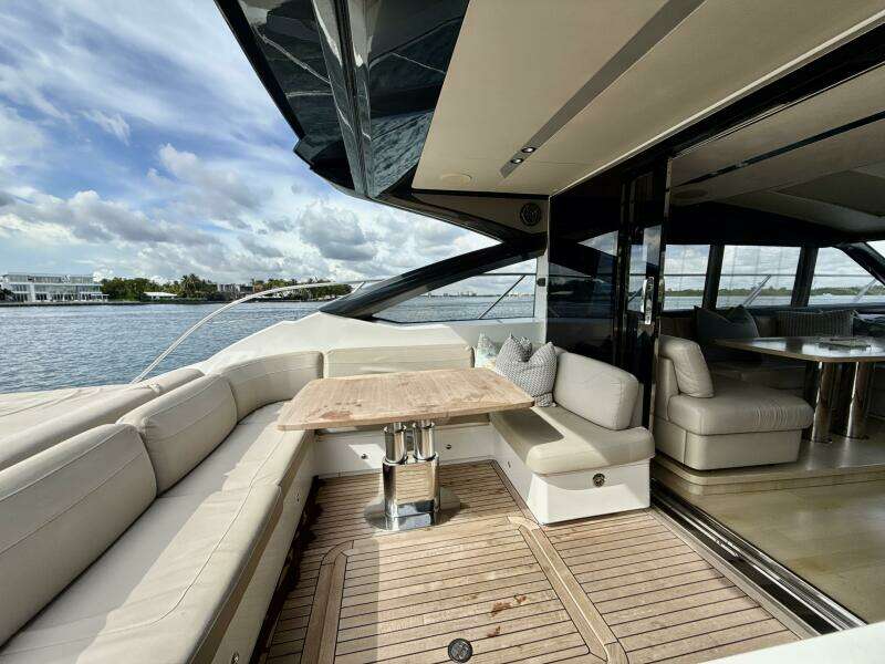 Princess 58 - IL CAPO - Cockpit