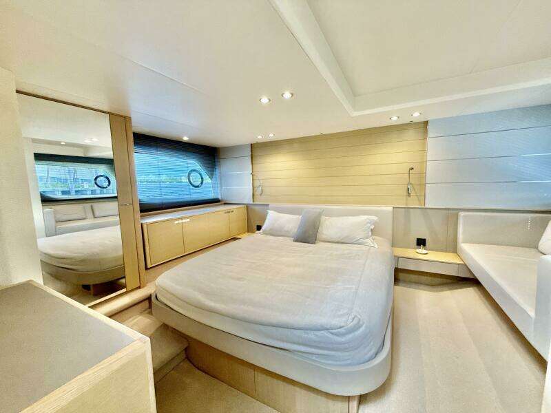 Princess 58 - IL CAPO - Master Stateroom