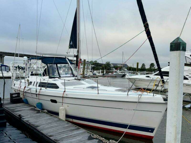 2000 Hunter Passage 450