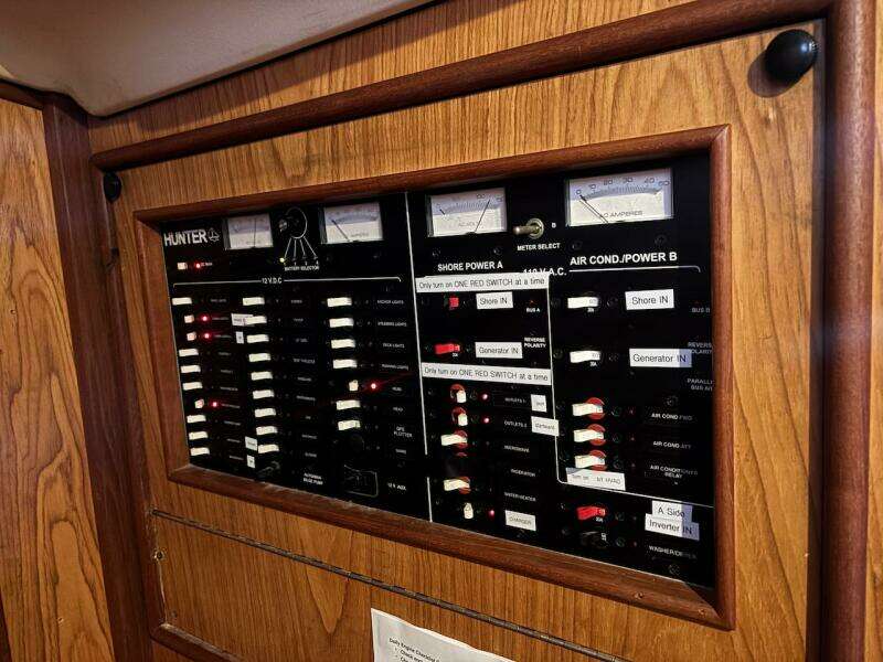 2000 Hunter Passage 450