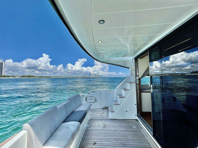 Rodman Muse - Lluvet - Cockpit