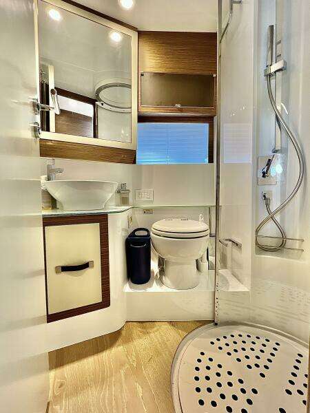 Rodman Muse - Lluvet - Head