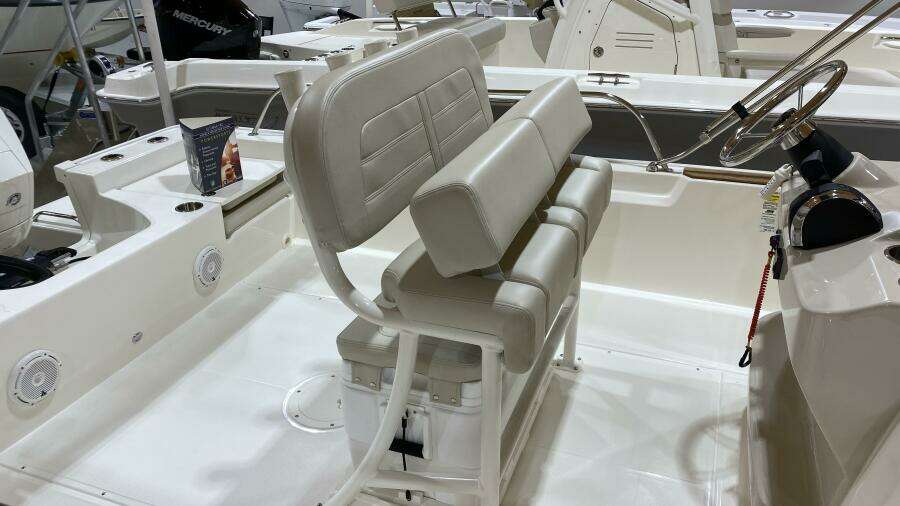 2022 Boston Whaler 
