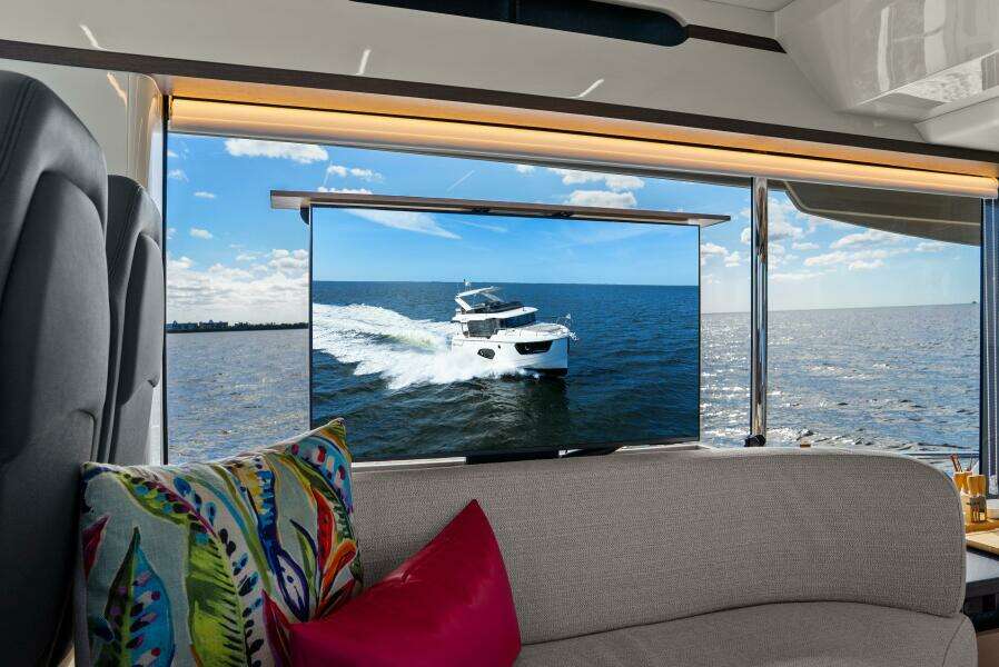 2025 Absolute 48 Navetta - Salon