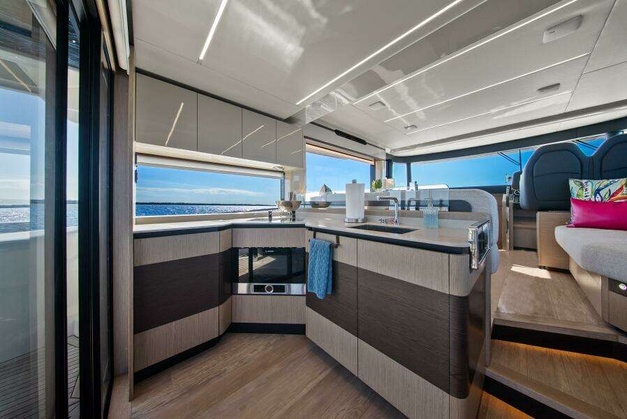 2025 Absolute 48 Navetta - Galley