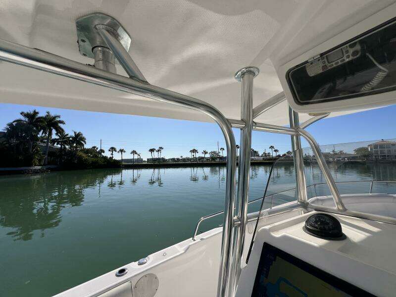 2005 Century 3200 Center Console