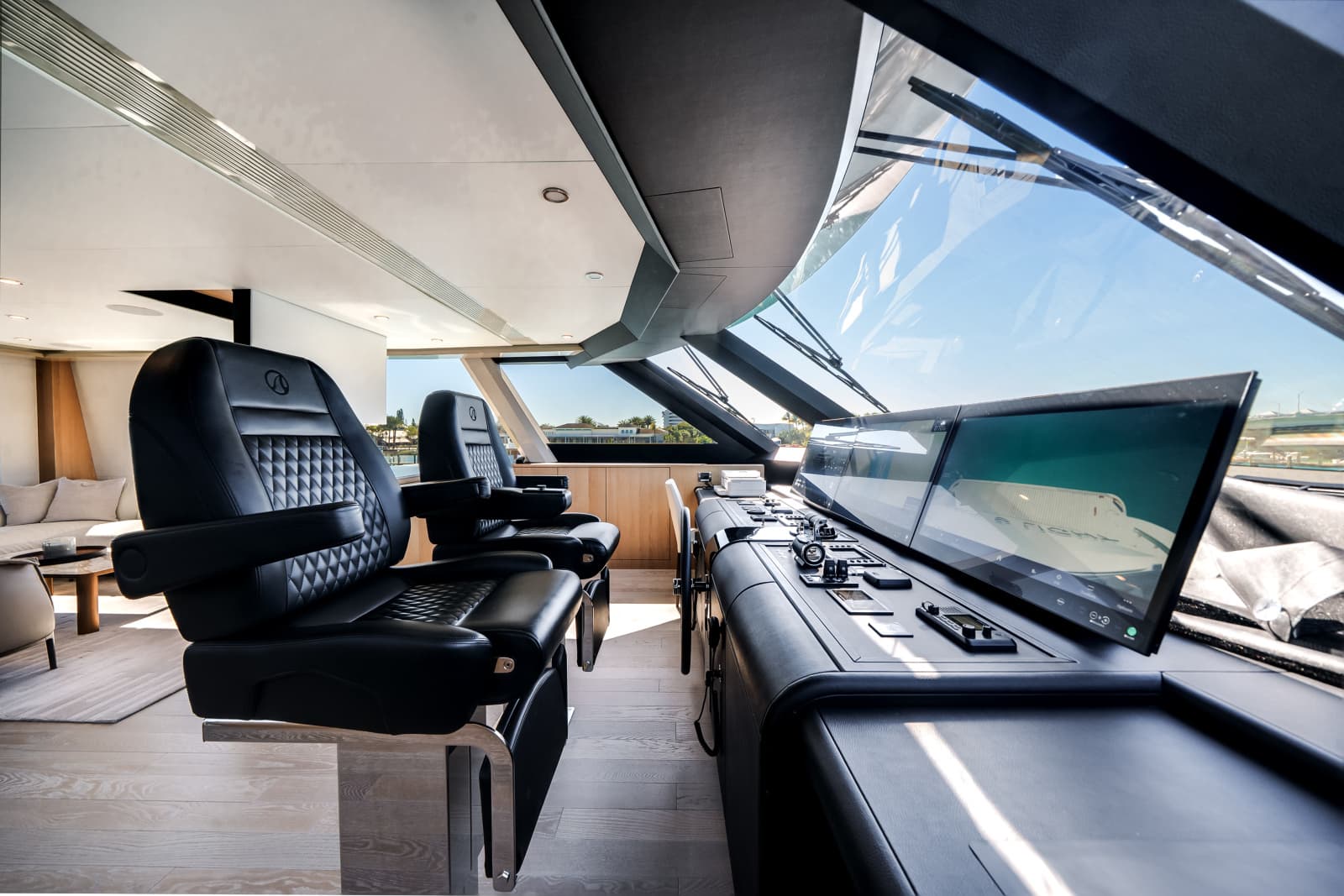 2025 Ocean Alexander 28L