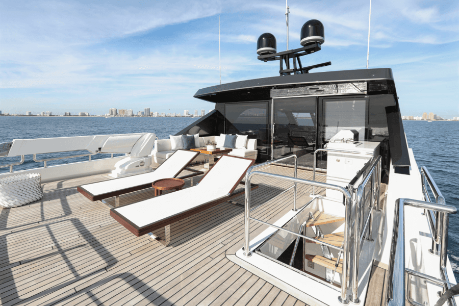 2025 Ocean Alexander 28L