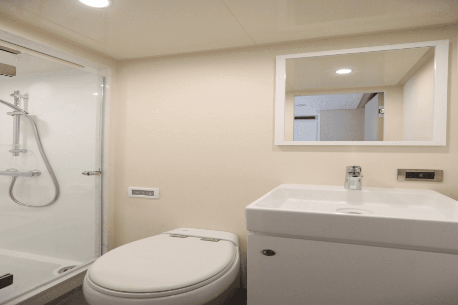 2025 Ocean Alexander 28L