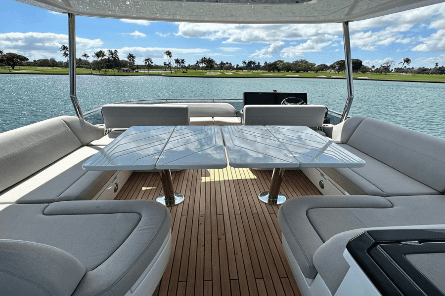 2025 Galeon 560 FLY