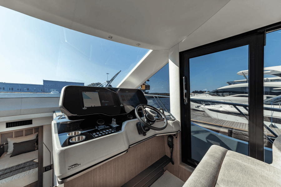 2025 Galeon 560 FLY