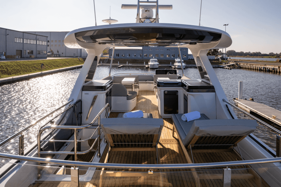 2025 Galeon 560 FLY