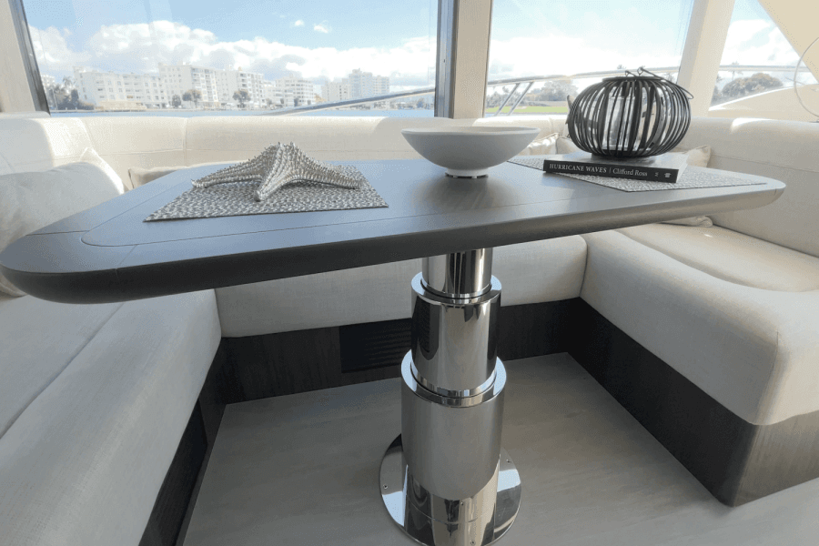 2025 Galeon 560 FLY