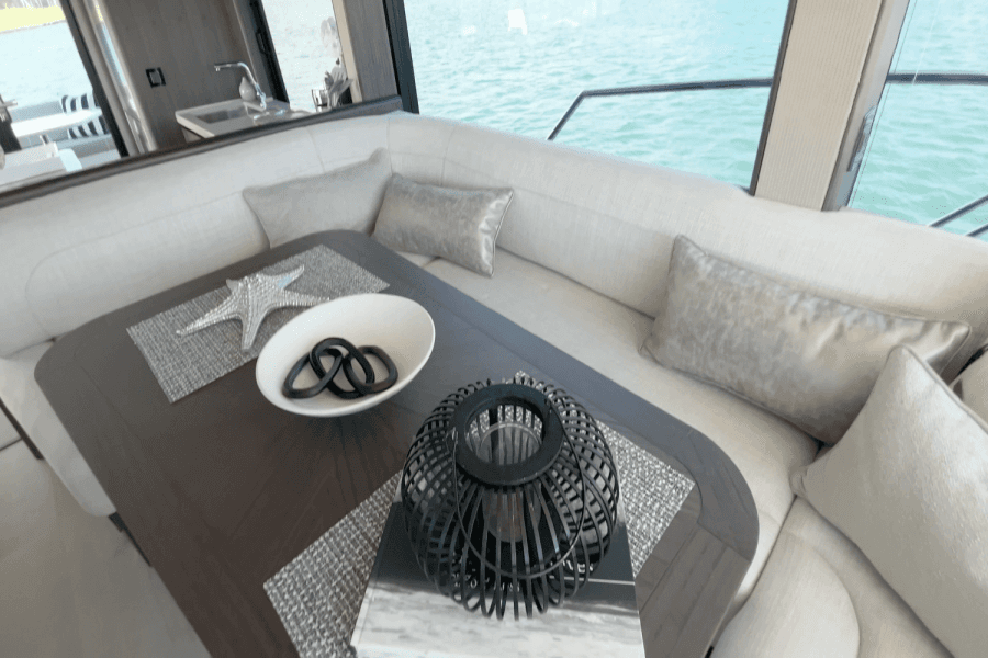 2025 Galeon 560 FLY