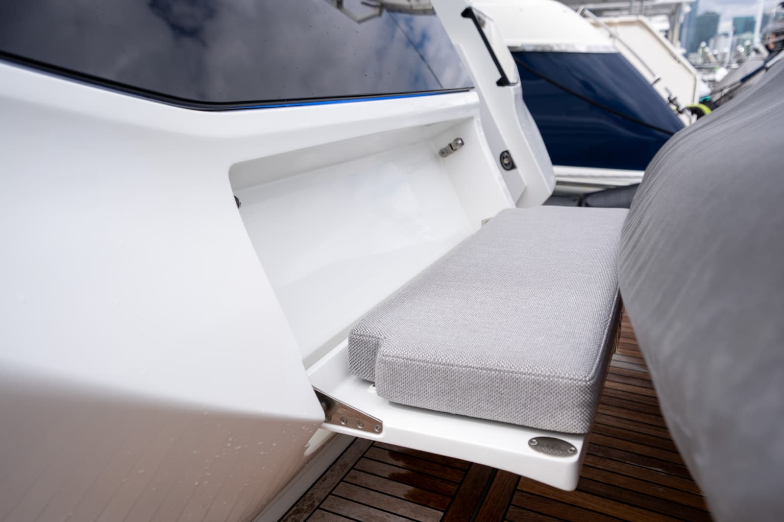 2025 Galeon 560 FLY