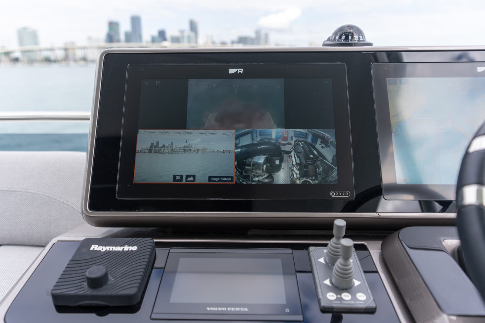 2025 Galeon 560 FLY