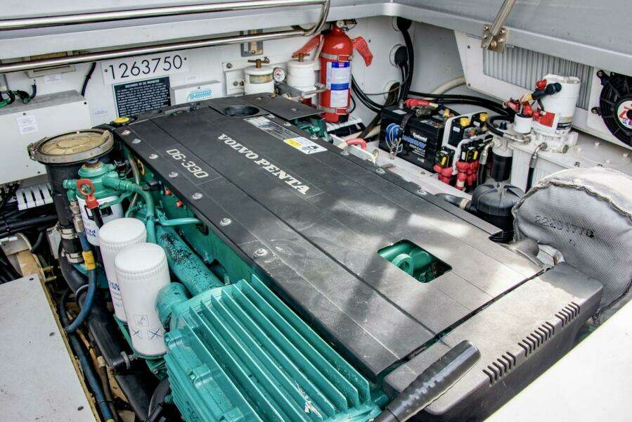 2016 Hodgdon Yachts Venetian Limo