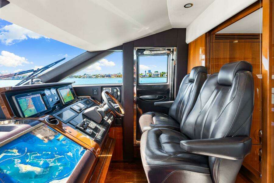 2014 Princess Y72