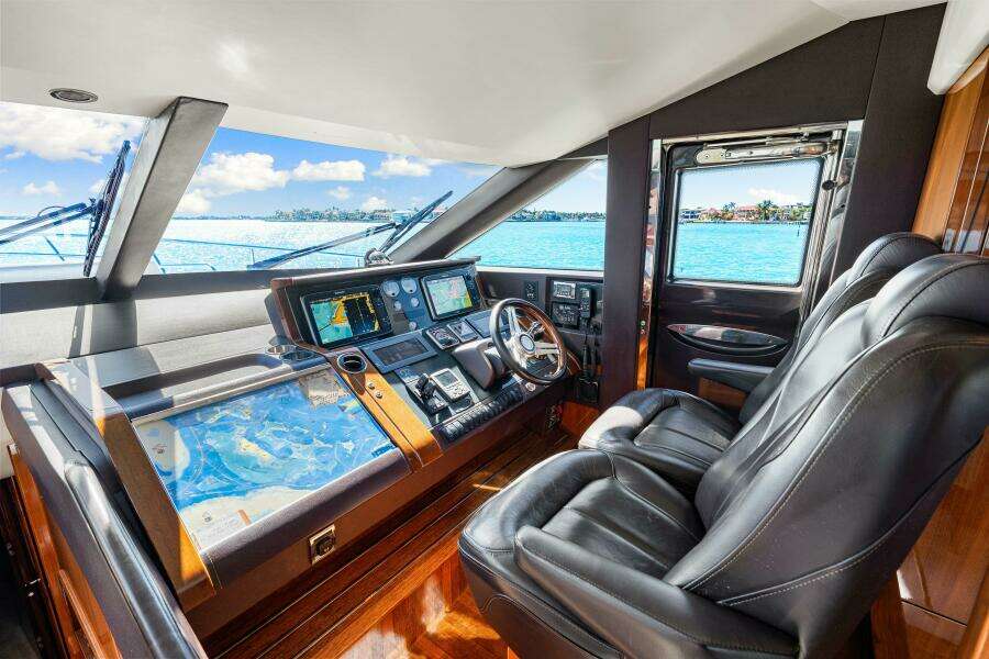 2014 Princess Y72