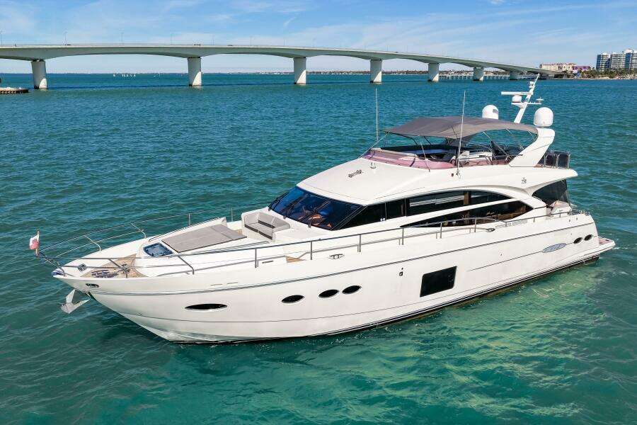 2014 Princess Y72