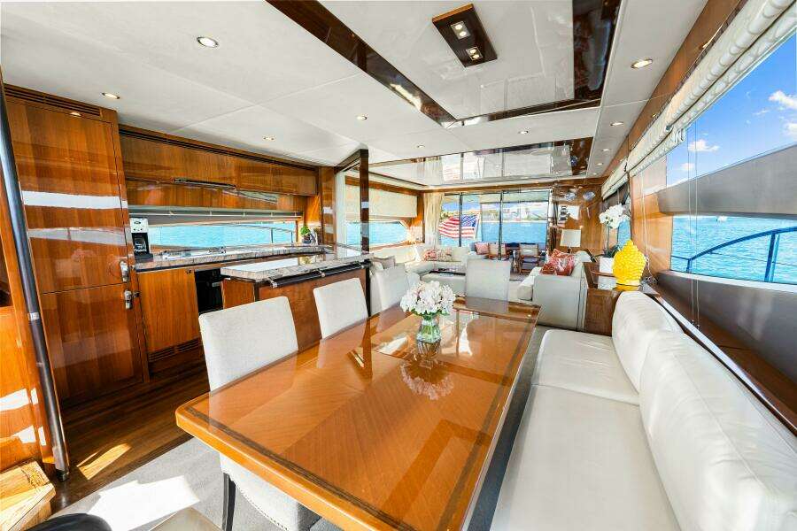 2014 Princess Y72