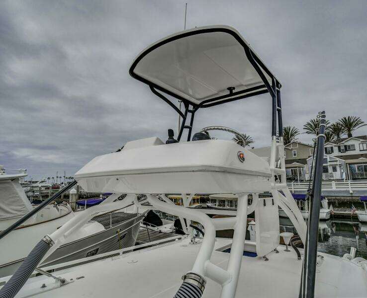 2015 Everglades 435 Center Console