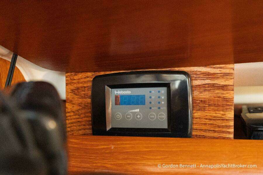 2002 Jeanneau Sun Odyssey 37